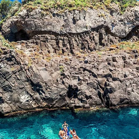 Lejlighed Seafront Balcony Aci Castello, Private Parking *