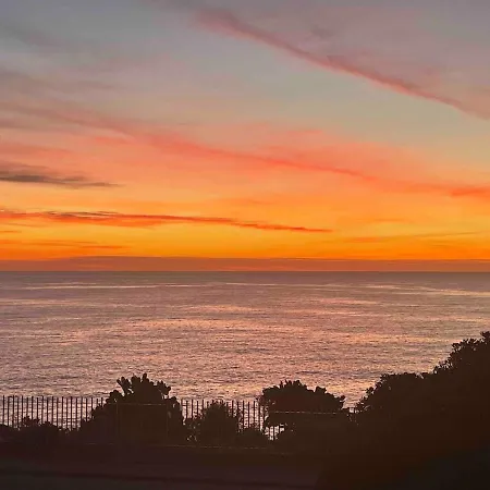 Seafront Balcony Aci Castello, Private Parking Aci Castello