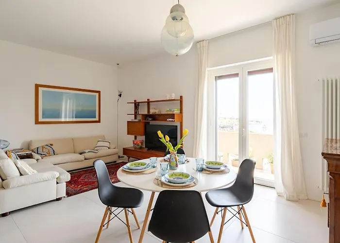 Seafront Balcony Aci Castello, Private Parking 公寓 阿齐·卡斯特罗