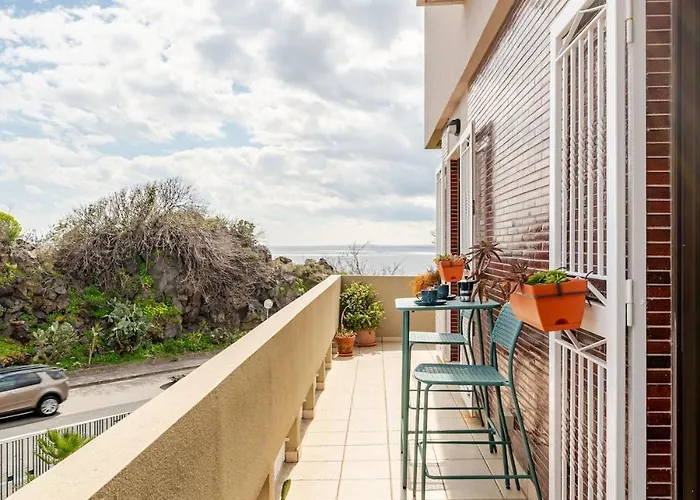 公寓 Seafront Balcony Aci Castello, Private Parking 阿齐·卡斯特罗